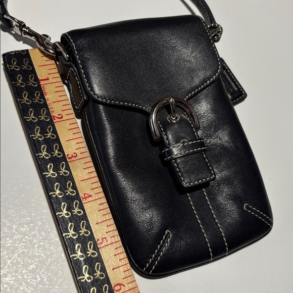 Coach Black Vintage Y2K Soho Wristlet Coach Black Leather Cell Phone Holder Y2K - Picture 10 of 16